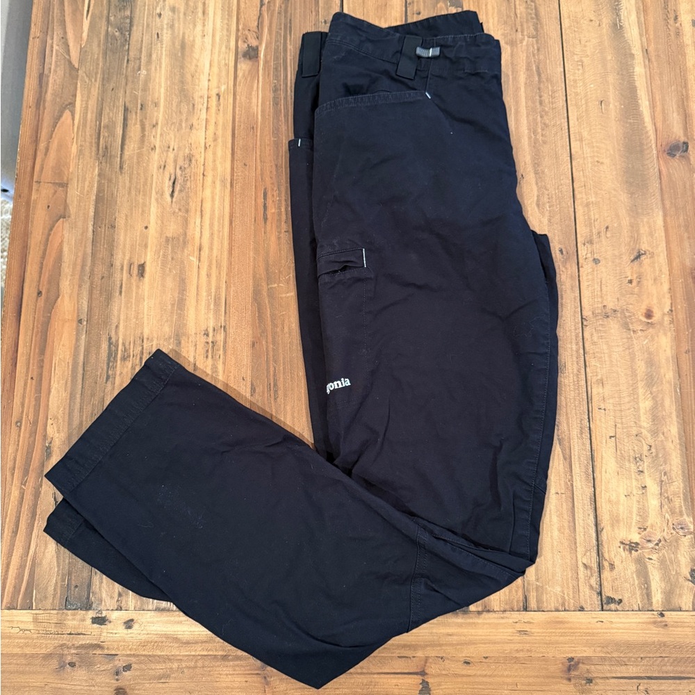 Patagonia | Black Cargo Pants | Size 30